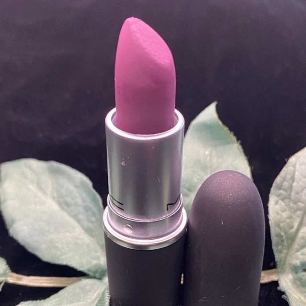 MAC lipstick P FOR POTENT matte powder kiss line